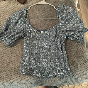 Abercrombie and Fitch Top Size Small